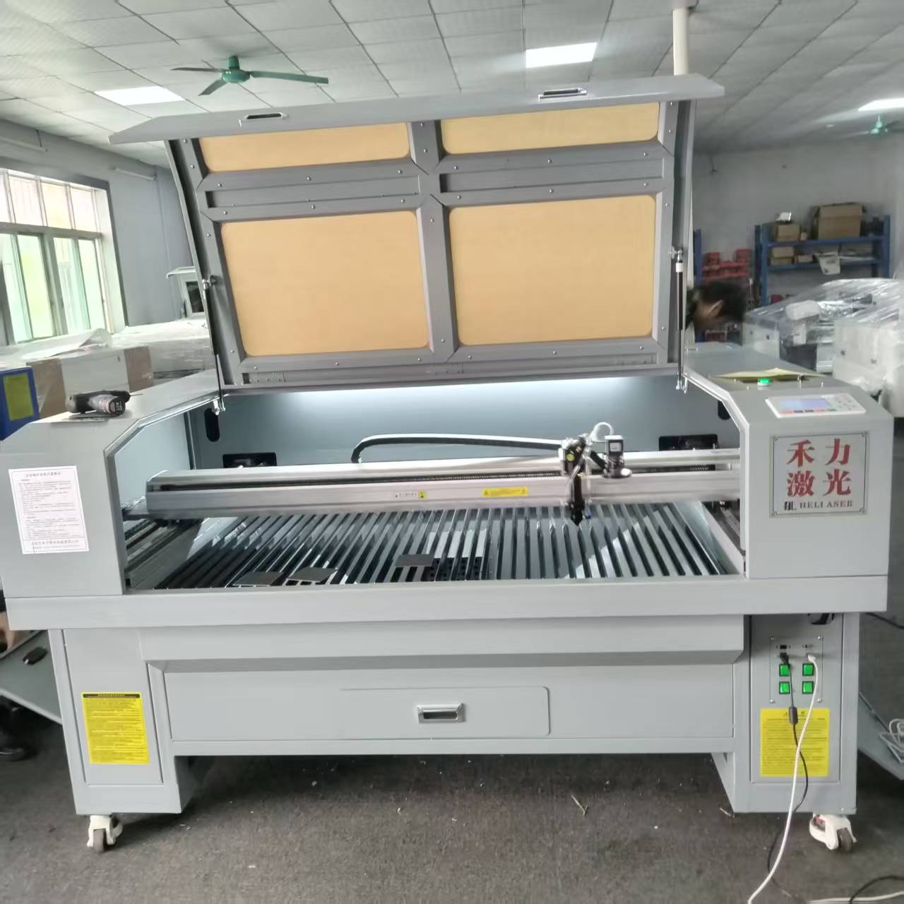 �z�U�����и�C